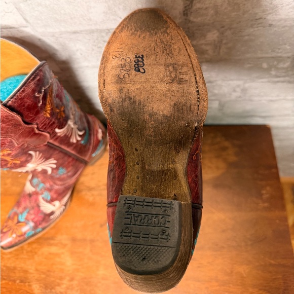 HTF CORRAL Teens Maroon Embroidered Western Cowboy Boots Bird Floral Sz. 3 - Picture 3 of 6